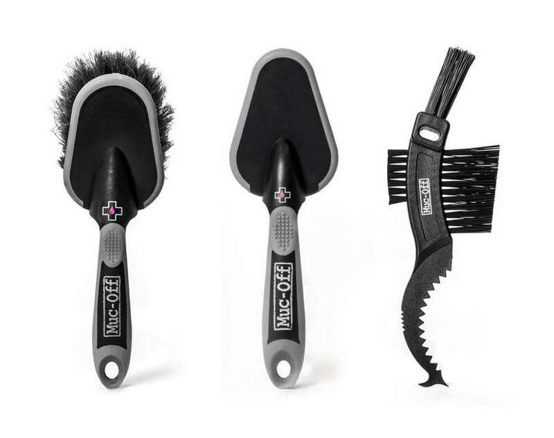 Kit of 3 MUC-OFF brushes