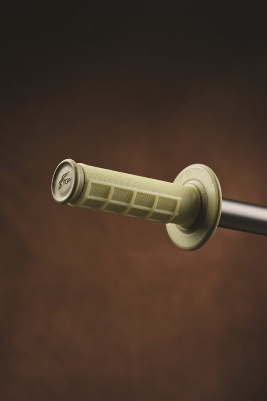 RENTHAL Dual Kevlar semi-embossed coverings