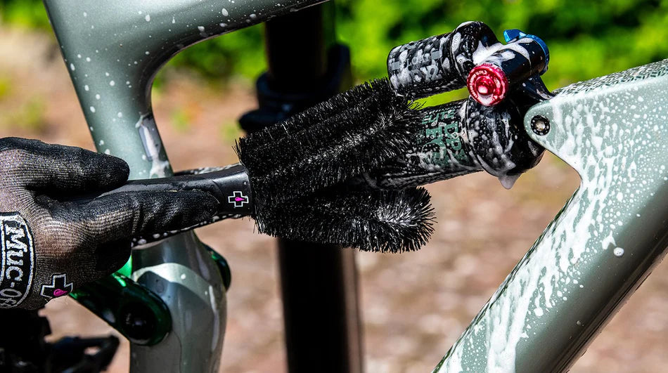 MUC-OFF double bottle brush