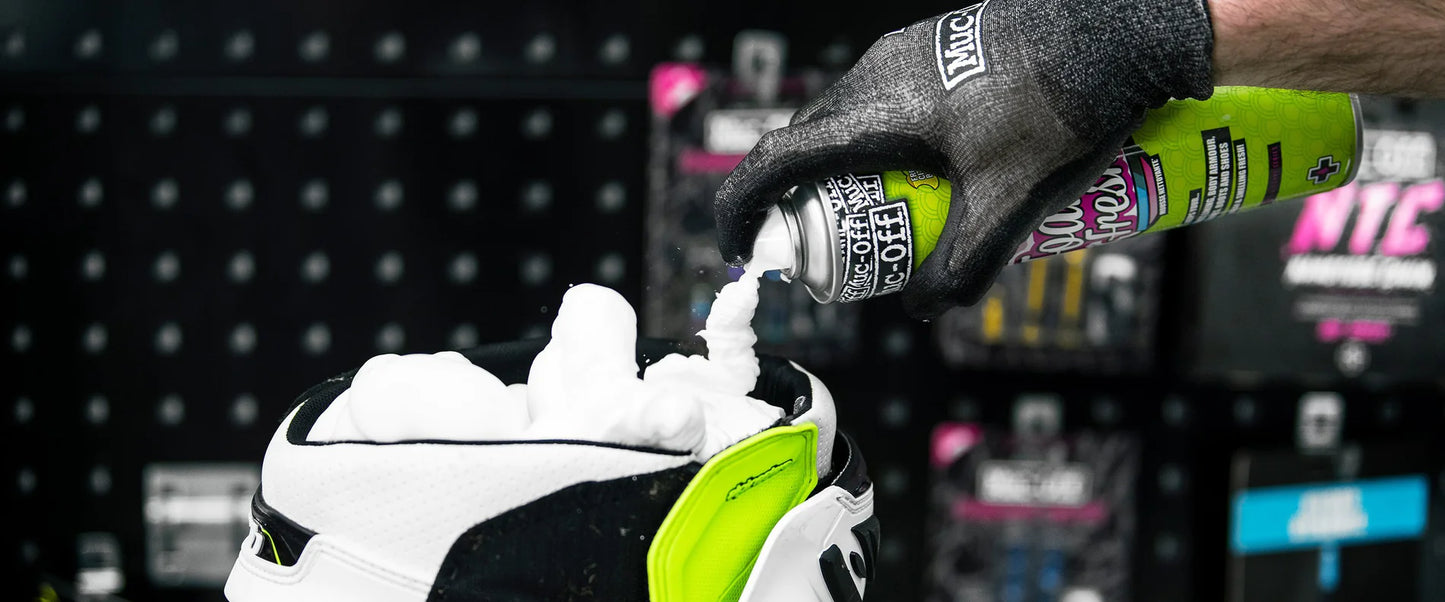 MUC-OFF Helmet Foam Fresh helmet cleaning foam - spray 400ml